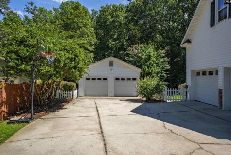212 Farmington Court Lexington SC 29072