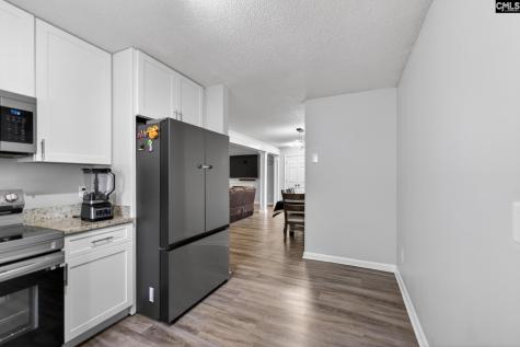 140 Twin Oaks Lane Columbia SC 29209-4241
