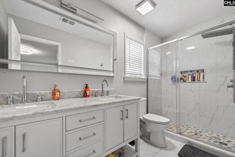 140 Twin Oaks Lane Columbia SC 29209-4241