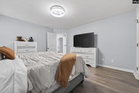 140 Twin Oaks Lane Columbia SC 29209-4241