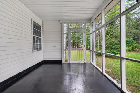 140 Twin Oaks Lane Columbia SC 29209-4241