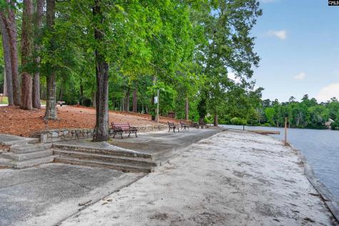 140 Twin Oaks Lane Columbia SC 29209-4241