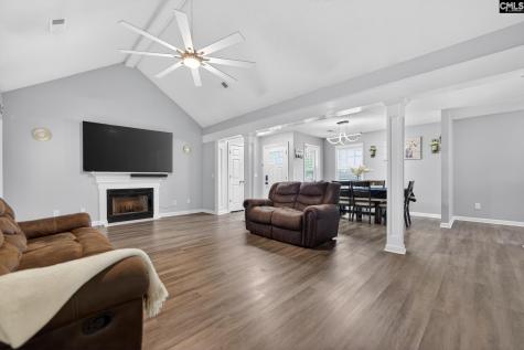 140 Twin Oaks Lane Columbia SC 29209-4241