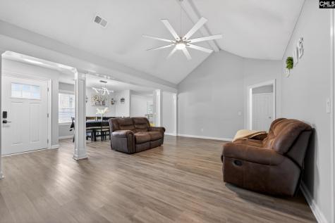 140 Twin Oaks Lane Columbia SC 29209-4241