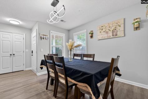 140 Twin Oaks Lane Columbia SC 29209-4241