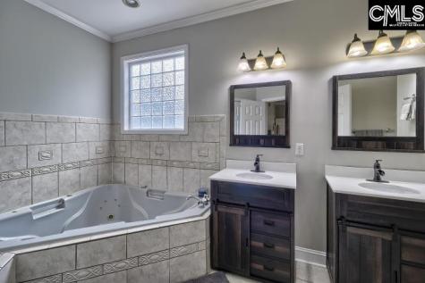 134 Emerald Lake Road Columbia SC 29209