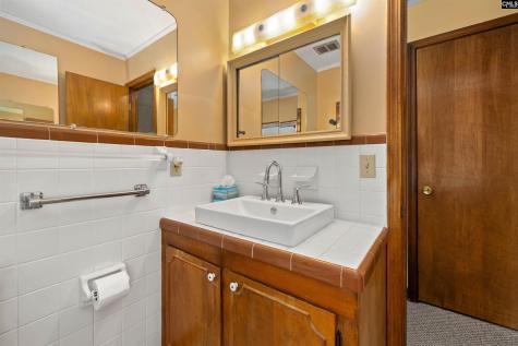 4136 N Lake Cherryvale Drive Sumter SC 29154