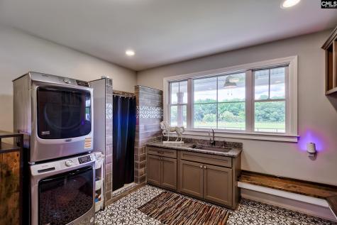 172 Eugene Neese Lane Swansea SC 29160-9152