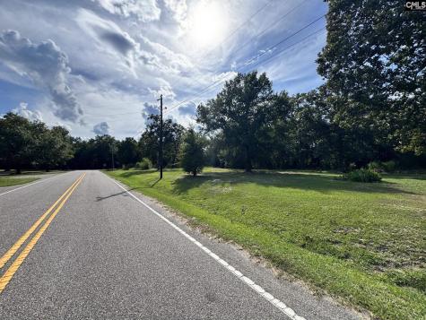 127 Dry Gulch Saluda SC 29138