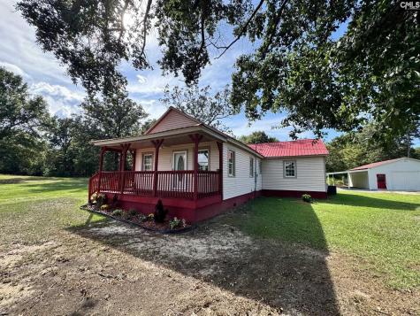 127 Dry Gulch Saluda SC 29138
