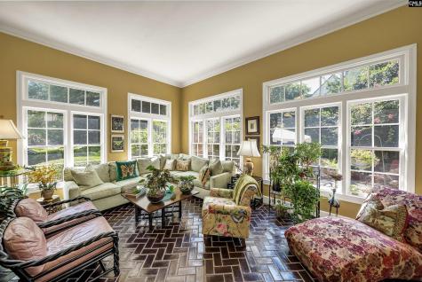121 Saluda Avenue Columbia SC 29205
