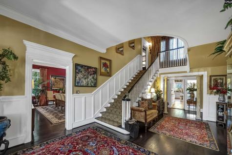 121 Saluda Avenue Columbia SC 29205