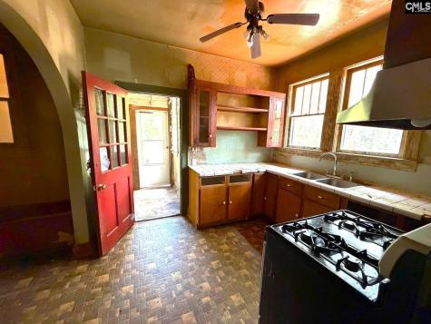 3961 Live Oak Street Columbia SC 29205
