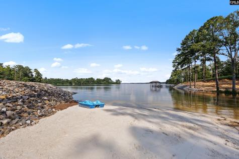 1075 Retreat Way Ridgeway SC 29130