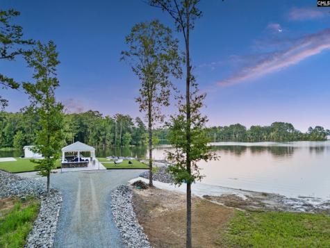 1075 Retreat Way Ridgeway SC 29130