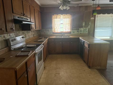 60 Savannah Road Bishopville SC 29010