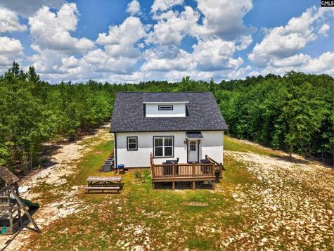 2215 Porter Road Cassatt SC 29032