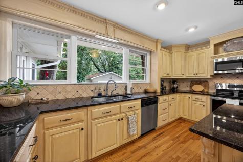 5703 Ravenwood Road Columbia SC 29206-1557