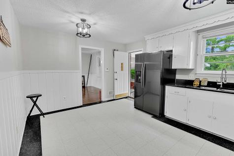 2027 Cheltenham Lane Columbia SC 29223