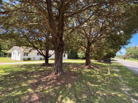 630 S Lee Street Batesburg SC 29006