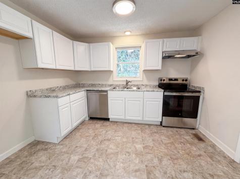 2112 Axson Street Cayce SC 29033
