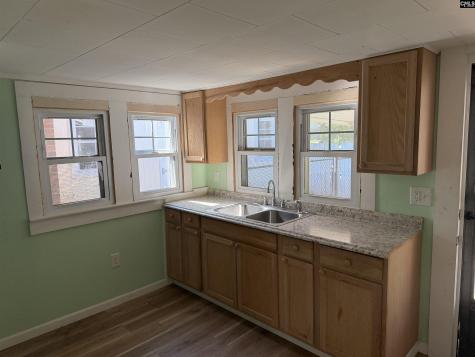 2012 Charles Street Newberry SC 29108
