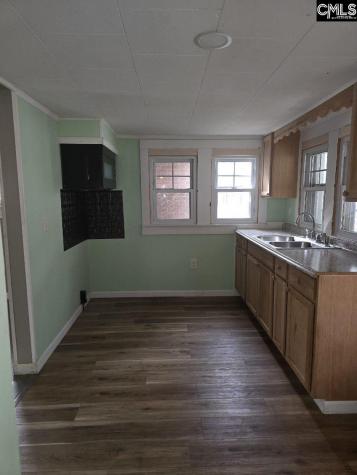 2012 Charles Street Newberry SC 29108