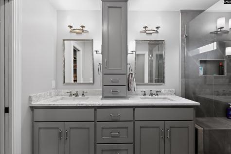 17 Oak Hollow Court Columbia SC 29209-1939