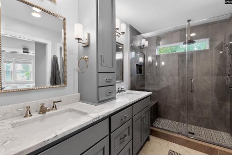 17 Oak Hollow Court Columbia SC 29209-1939