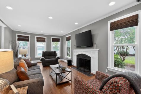 17 Oak Hollow Court Columbia SC 29209-1939