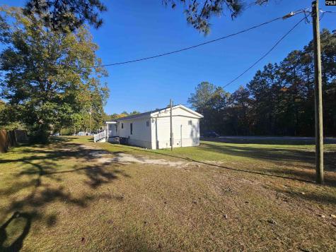 1561 Bradley Road Camden SC 29020