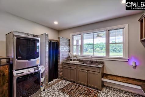172 Eugene Neese Lane Swansea SC 29160-9152