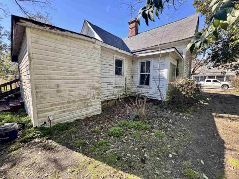127 S Dennis Avenue Bishopville SC 29010-0000