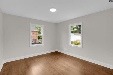 1462 Dahlia Columbia SC 29205