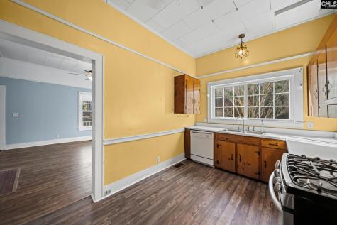 31 Gardner Street S Camden SC 29020