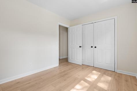 504 Lakeside Columbia SC 29203
