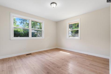 504 Lakeside Columbia SC 29203
