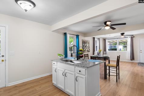 504 Lakeside Columbia SC 29203