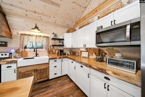 180 Persimmon Drive Saluda SC 29138