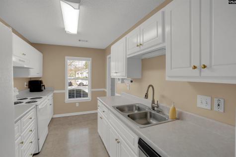 105 Thorn Tree Lane Columbia SC 29212