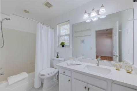 9 Twin Oaks Circle Columbia SC 29209