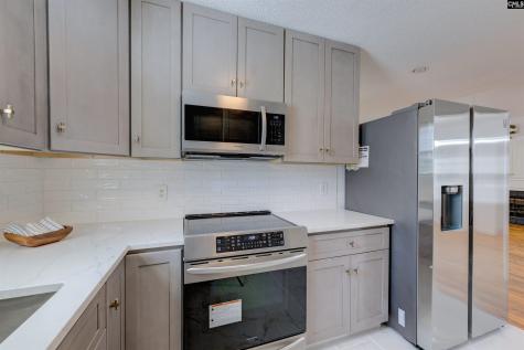 9 Twin Oaks Circle Columbia SC 29209