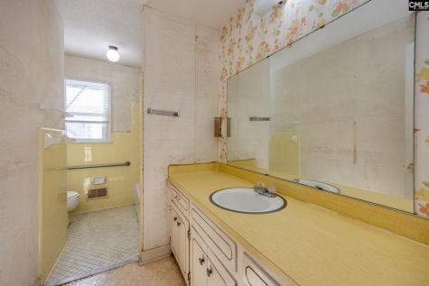 1924 Niagara Drive Camden SC 29020