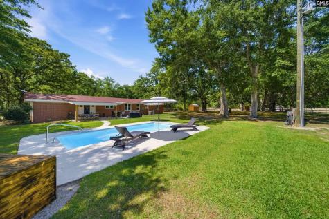695 Hartzog Barnwell SC 29812