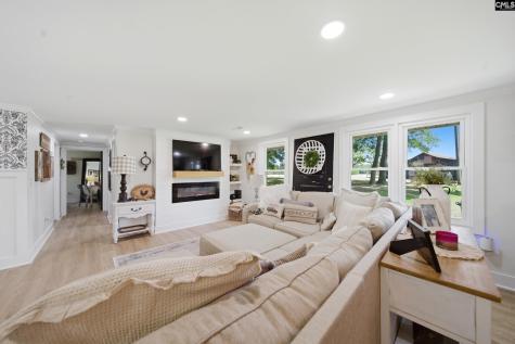 695 Hartzog Barnwell SC 29812