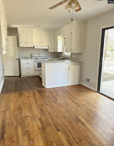 5443 Oakcrest Road Sumter SC 29154