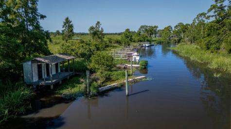 313 Rossdhu Avenue Pawleys Island SC 29585