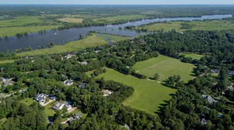 313 Rossdhu Avenue Pawleys Island SC 29585