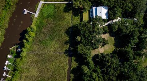 313 Rossdhu Avenue Pawleys Island SC 29585
