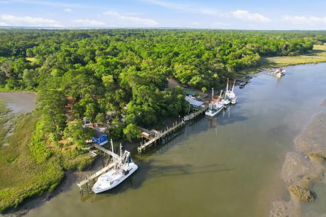 26 Hallmark Road Saint Helena Island SC 29920